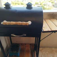 کباب پز و استیک پز ذغالی وشیک در حد نو