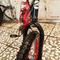 دوچرخه 16 سالم و تر و تمیز|دوچرخه، اسکیت، اسکوتر|ابریشم, |دیوار