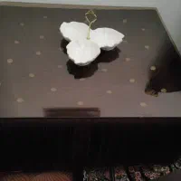 مبل نه نفره با میز عسلی درحدنو وتمیز6000000 تومان