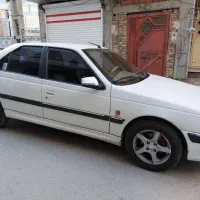 به یک شاگرد در نمایشگاه خودرو نیازمندیم