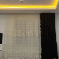 پرده نو بدون کوچک ترین پارگی یا رنگ رفتگی