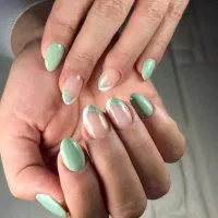 تخفیف ویژه کاشت ناخن با ظرفیت محدود