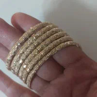 النگو و گوشواره با فاکتور ۲۰۰ بالای تابلو