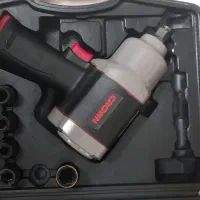 ریل و تفنگ میخکوب و بوکس بادی.