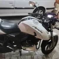 آپاچی ۲۰۰ مدل ۹۷ سفید