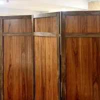 میز و صندلی و پاراوان