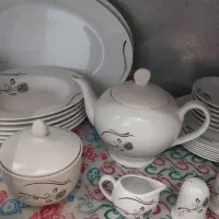 سرویس چینی ۶نفره ۵۲ پارچه