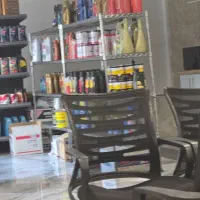 کارگر جهت کار در انبار