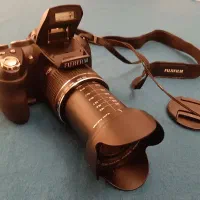 دوربین نیمه حرفه ای پاورشات فوجی HS10