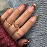 ۵۰٪ تخفیف کاشت ناخن فقط ۲۸۰