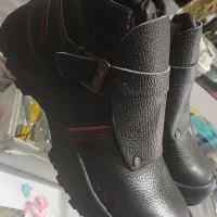 کفش ایمنی نو سایز42ولباس کار جنس لی