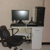 میز تحریر و صندلی چرخشی