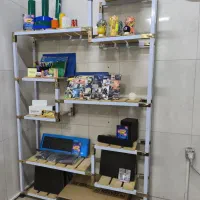 کتابخانه و استند