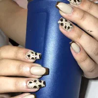 کاشت ناخن تخصصی با شش سال سابقه کار|خدمات آرایشگری و زیبایی|اهواز, کوی رمضان|دیوار