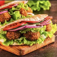 نیازمند نیروی کار باتجربه جهت همکاری در ساندویچی