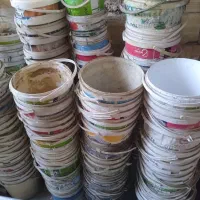 سطل رنگ خالی