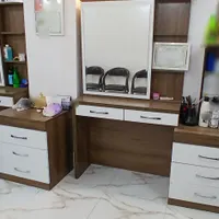 صندلی ارایشگاه زنانه و دکور|آرایشگاه و سالن‌های زیبایی|کلاچای, |دیوار
