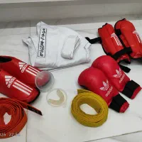 لباس و لوازم کاراته در حد نو