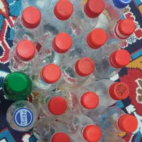 بطری نوشابه کوچک و دبه و جار