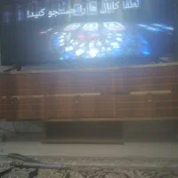 میز چوبی تلویزیون