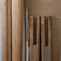 یک دستگاه دار قالیچه چوبی