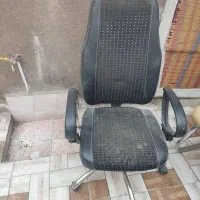 ۳ عدد صندلی