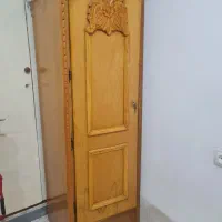 کمد هم طبقه ای هم برای آویزکردن لباس