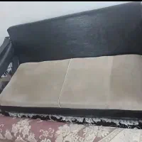 مبل ۳ نفره و ۲ نفره چرم و مخمل سالم