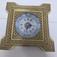 ساعت دیواری