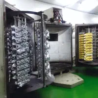 استخدام در کارخانه تولید چراغ اتومبیل و نمایندگی‌