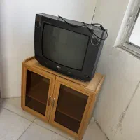 تلویزیون ۲۱ و میز