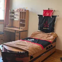 سرویس تخت خواب و کمد و میز مطالعه|تخت و صندلی بچه|اصفهان, صائب|دیوار