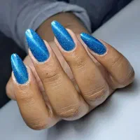 انجام خدمات ناخن کاشت و ژلیش