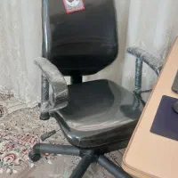 صندلی اداری گردان