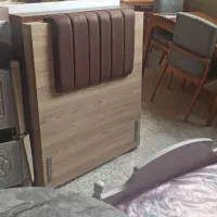 تخت‌یک‌نفره‌