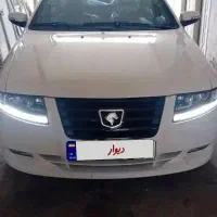 راننده با ماشین