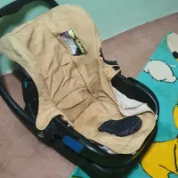 صندلی ماشین کودک