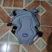 آغوشی|کالسکه و لوازم جانبی|رباط‌کریم, رباط‌کریم|دیوار