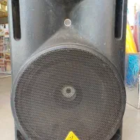 یک جفت باند behringer