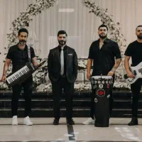 اورگست خواننده دجی با اکیپ کامل 4 نفره