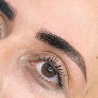 برای شب یلدا زیباتر باش اونم با تغییر اقتصادی|خدمات آرایشگری و زیبایی|میانه, |دیوار