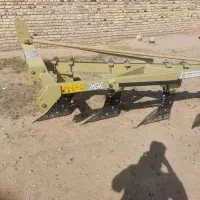 فروش یک دستگاه گاوآهن ۴ خیش