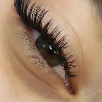اکستنشن و کاشت تخصصی مژه، لیفت و لمینت مژه و ابرو|خدمات آرایشگری و زیبایی|قم, باجک دو|دیوار