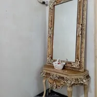 آینه و میز