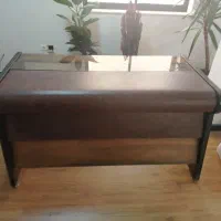 میز کار/کانتر چوبی قدیمی مناسب دفتر، مغازه|مبلمان اداری|رشت, گلسار|دیوار