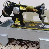 چرخ خیاطی قدیمی تمیز