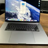 مک بوک پرو Core i9 در حد نو