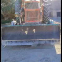 صاف کن .تیغه جلو تراکتور