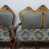 مبلمان سلطنتی ۹ نفره همراه میزز جلو مبلی و ۴ عسلی