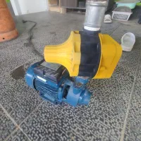 پمپ آب نیم اسب